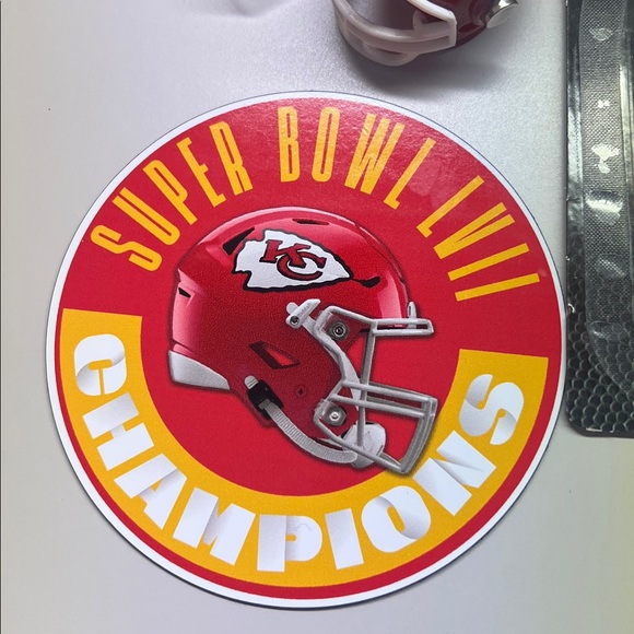 Lot of Kansas City Chiefs items - Picture 5 of 5